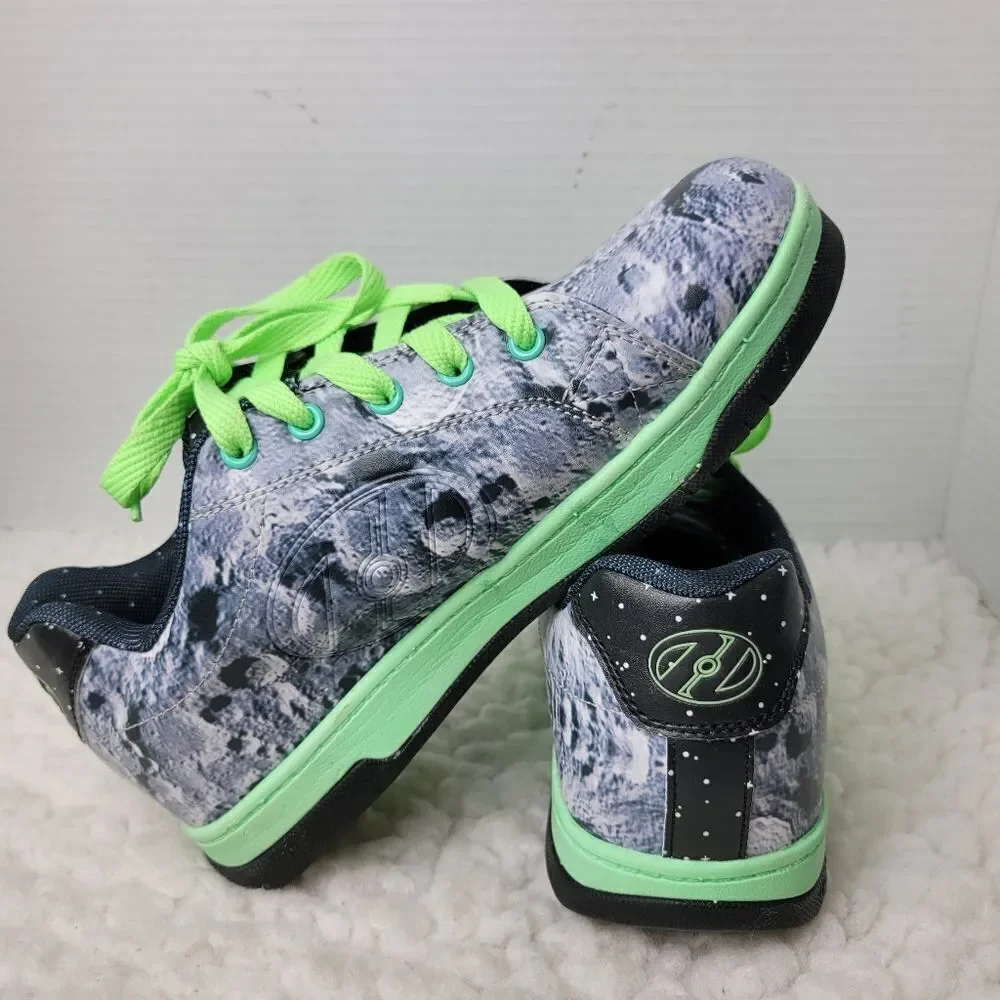 HEELYS Split Glow Wheely Skate Shoes Size 6 Glow In Dark Moon Stars